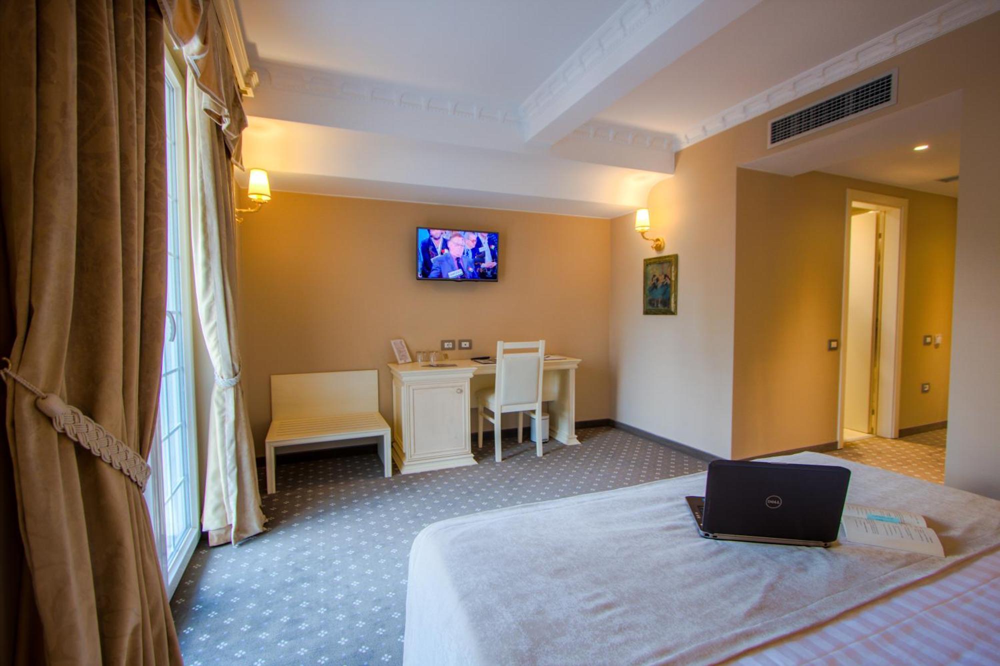 Superior Double Room,460675002:JPEG