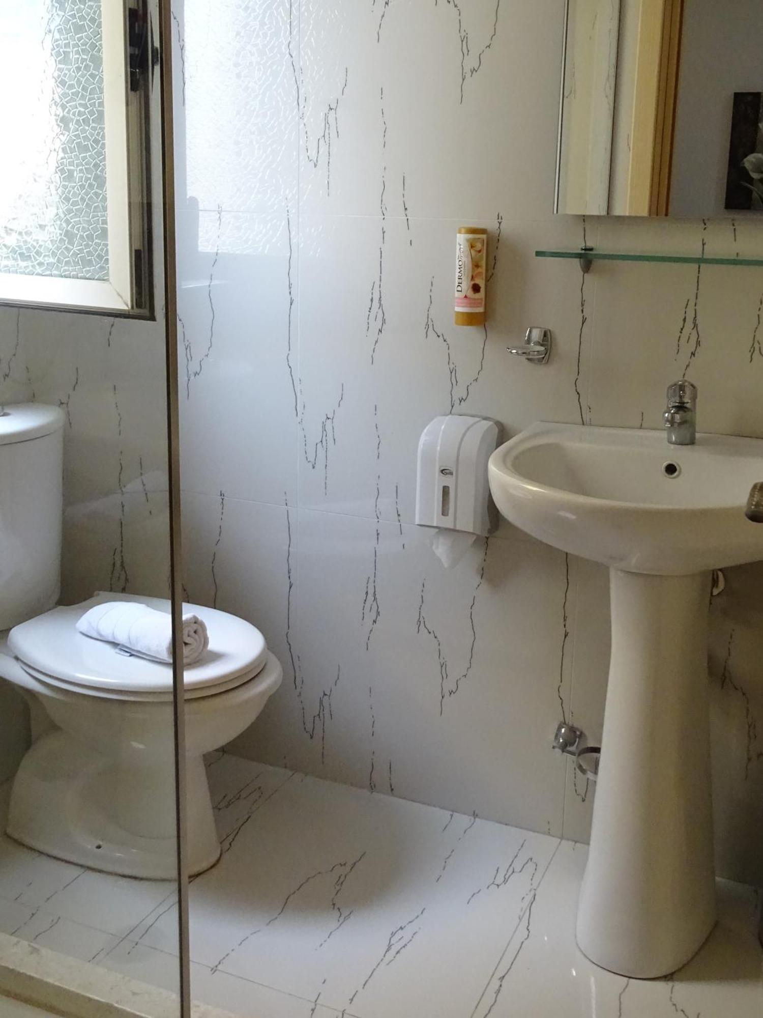 Standard Twin Room,817313651:JPEG